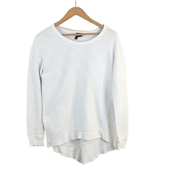 LEFT OF CENTER, ANTHROPOLOGIE WHITE ASYMMETRICAL HEM SHIRT - Picture 1 of 4